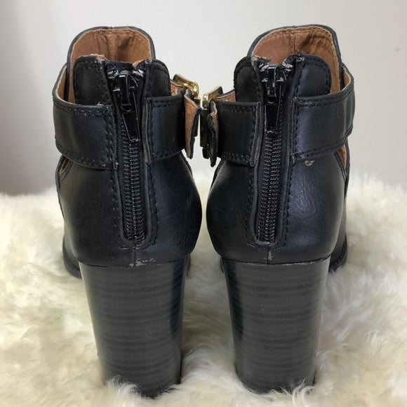 Fioni open toe leather booties