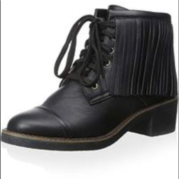 REDUCED!!!House of Harlow 1960 ankle boots
