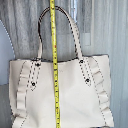 Jessica Simpson Kalie tote bag