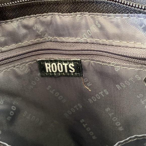 Roots crossbody bag