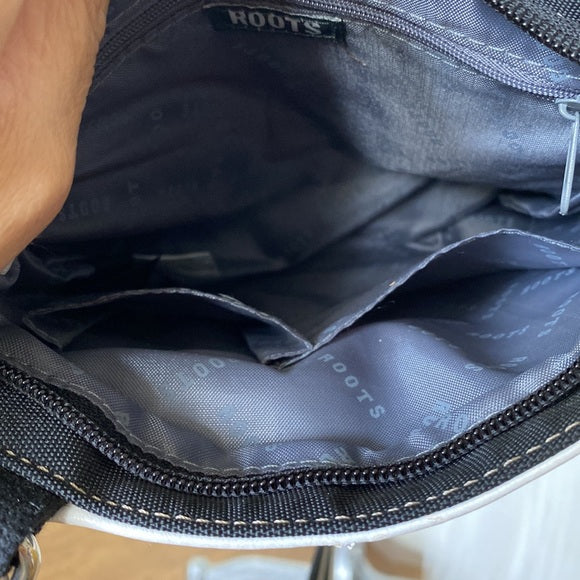 Roots crossbody bag