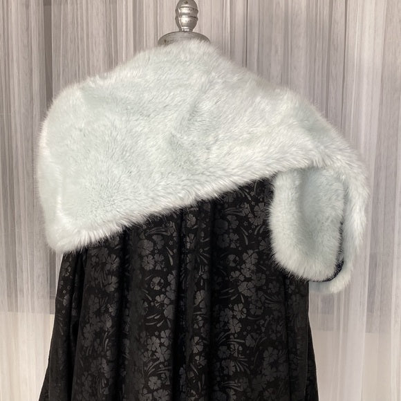 REDUCED!! Banana Republic faux fur wrap
