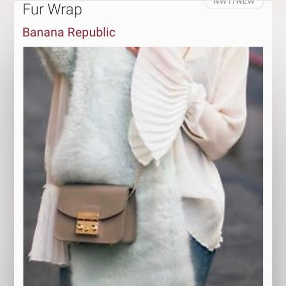 REDUCED!! Banana Republic faux fur wrap
