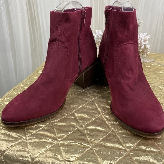 Gianni Bini Wand-erer ankle boots