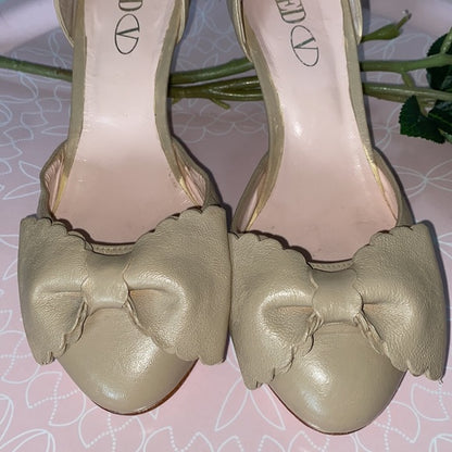 REDUCED!!Valentino Red V d’Orsay kitten heels shoes