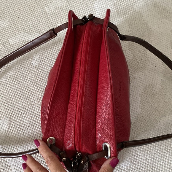 REDUCED! Petusco 100% leather stunning red and brown bag