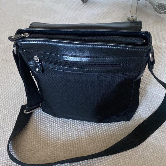 Mouflon black thick nylon/vegan leather crossbody bag
