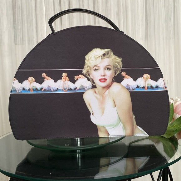 Marilyn Monroe cosmetic hard bag divided compartments inside! Pink/white