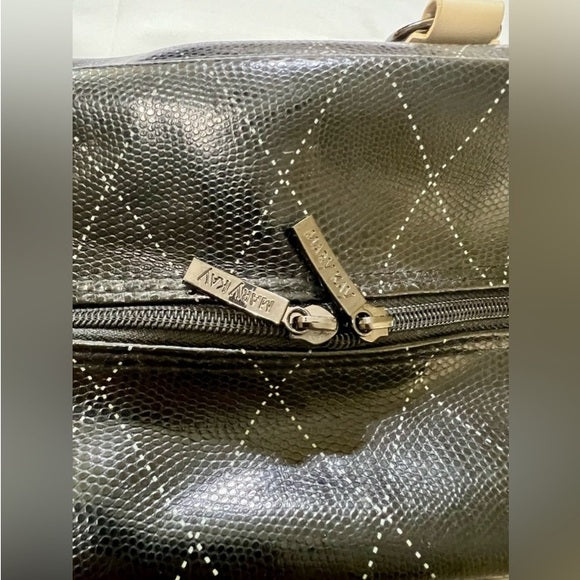 NEW!!!Mary Kay black/cream cosmetic, consultant, weekend tote bag