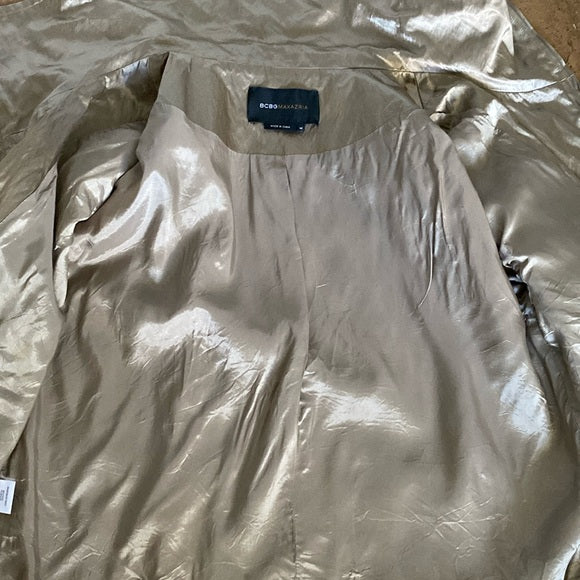 BCBGMaxAzria jacket! Crinkle, sheen, zipper closure, adjustable! Holiday! Size M