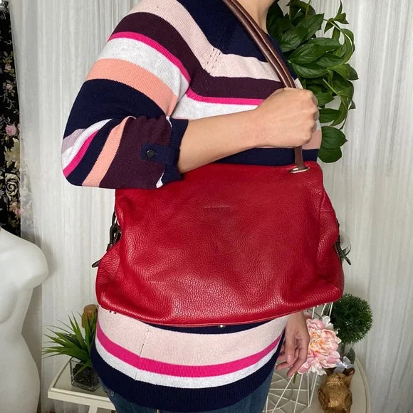 REDUCED! Petusco 100% leather stunning red and brown bag