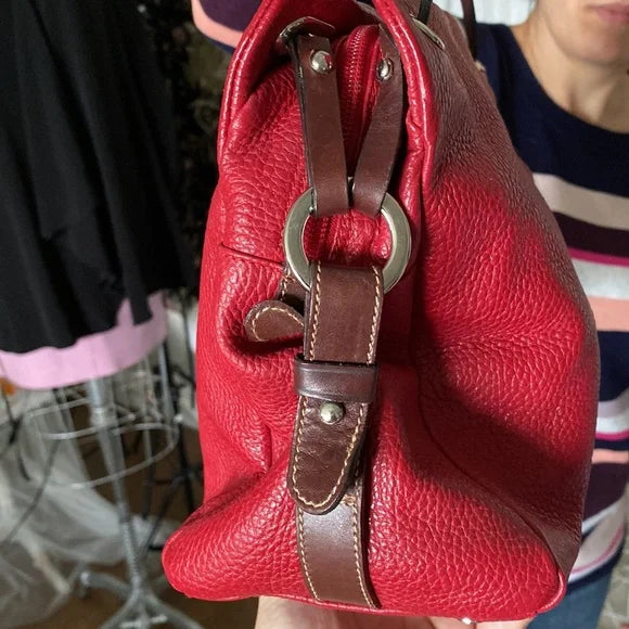 REDUCED! Petusco 100% leather stunning red and brown bag