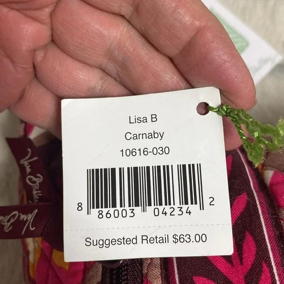NWOT!!! Vera Bradley Lisa B Carnaby shoulder bag! 100% washable quilted!