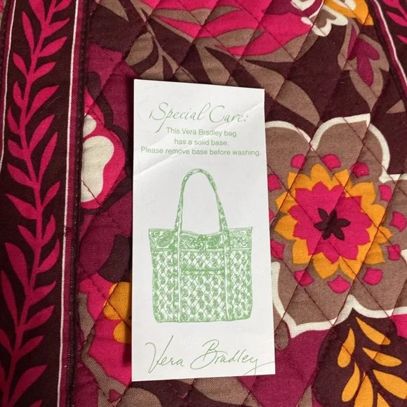 NWOT!!! Vera Bradley Lisa B Carnaby shoulder bag! 100% washable quilted!