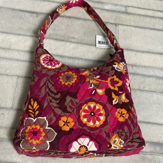 NWOT!!! Vera Bradley Lisa B Carnaby shoulder bag! 100% washable quilted!
